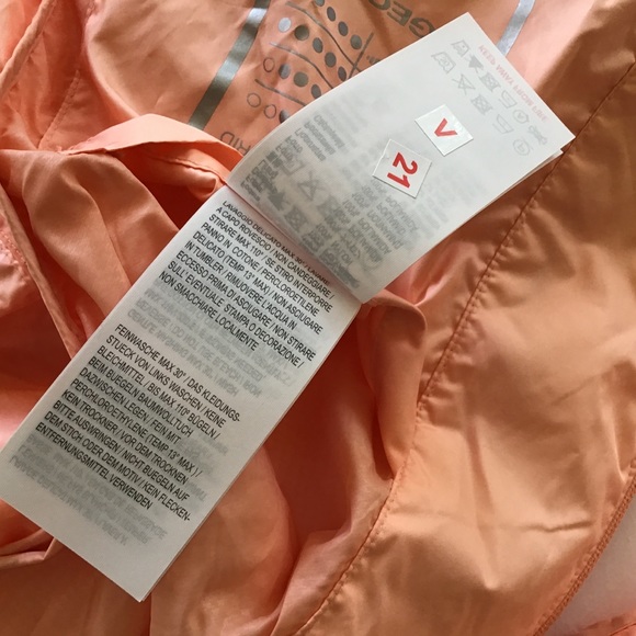 GEOX RESPIRA PACKABLE WINDBREAKER NWOT SIZE 6 - Picture 8 of 16
